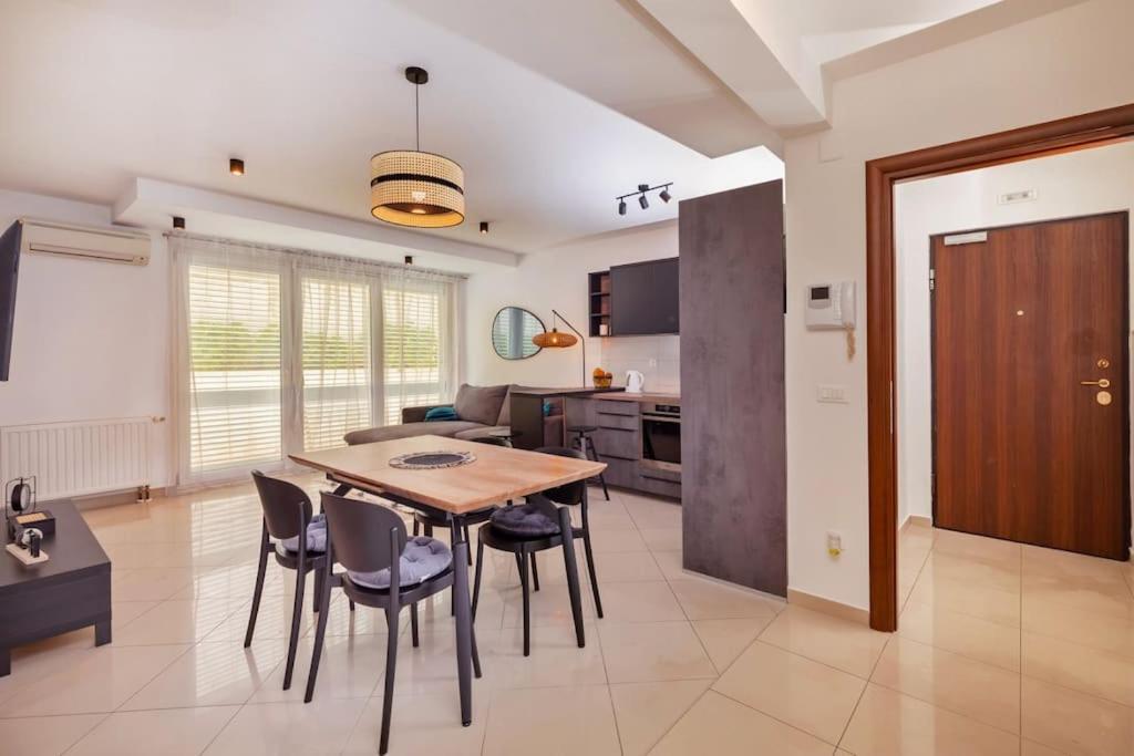 Stylish Two Bedroom Apartment&Garage Parking Place Дубровник Экстерьер фото